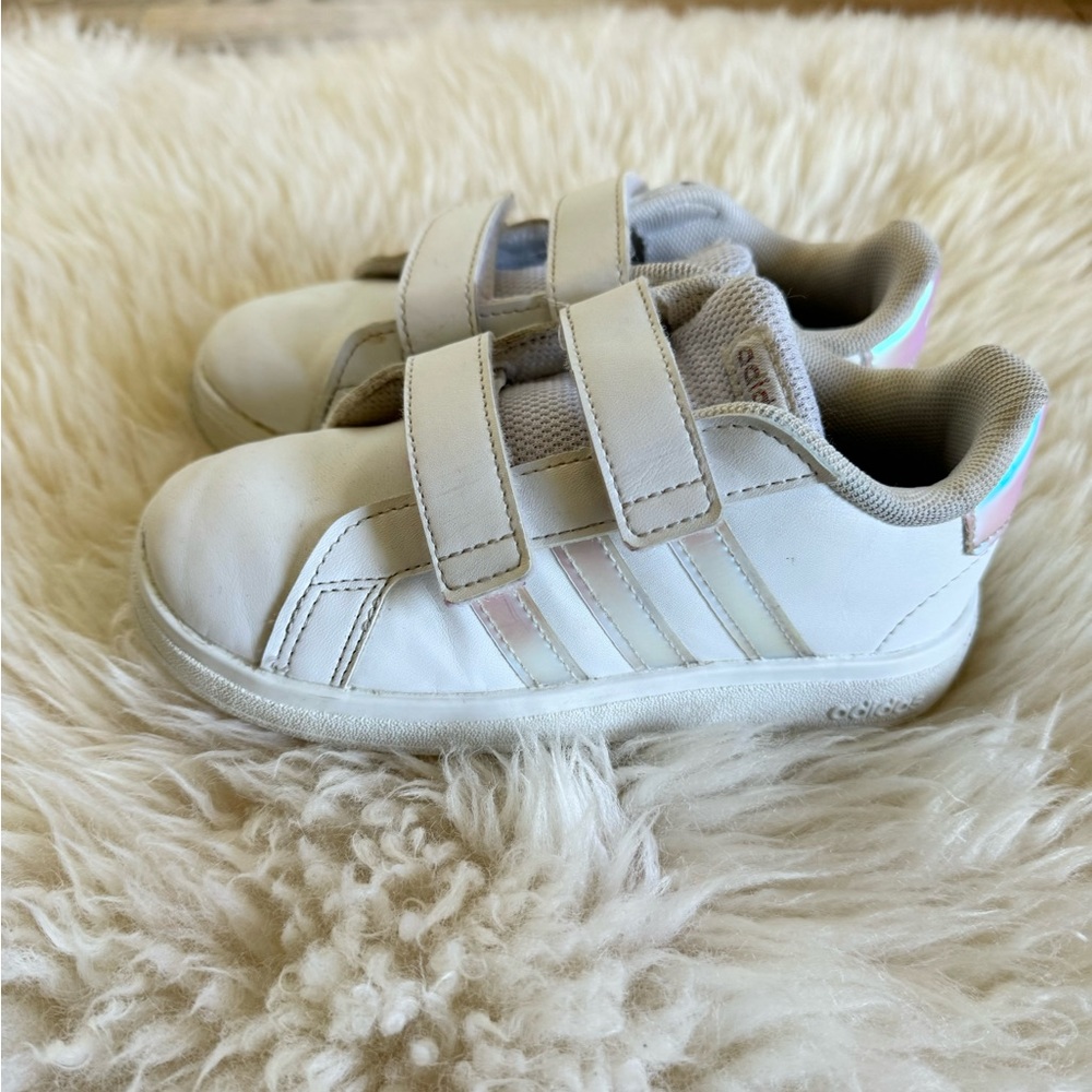 Adidas superstar shoes, little girls, size 10K